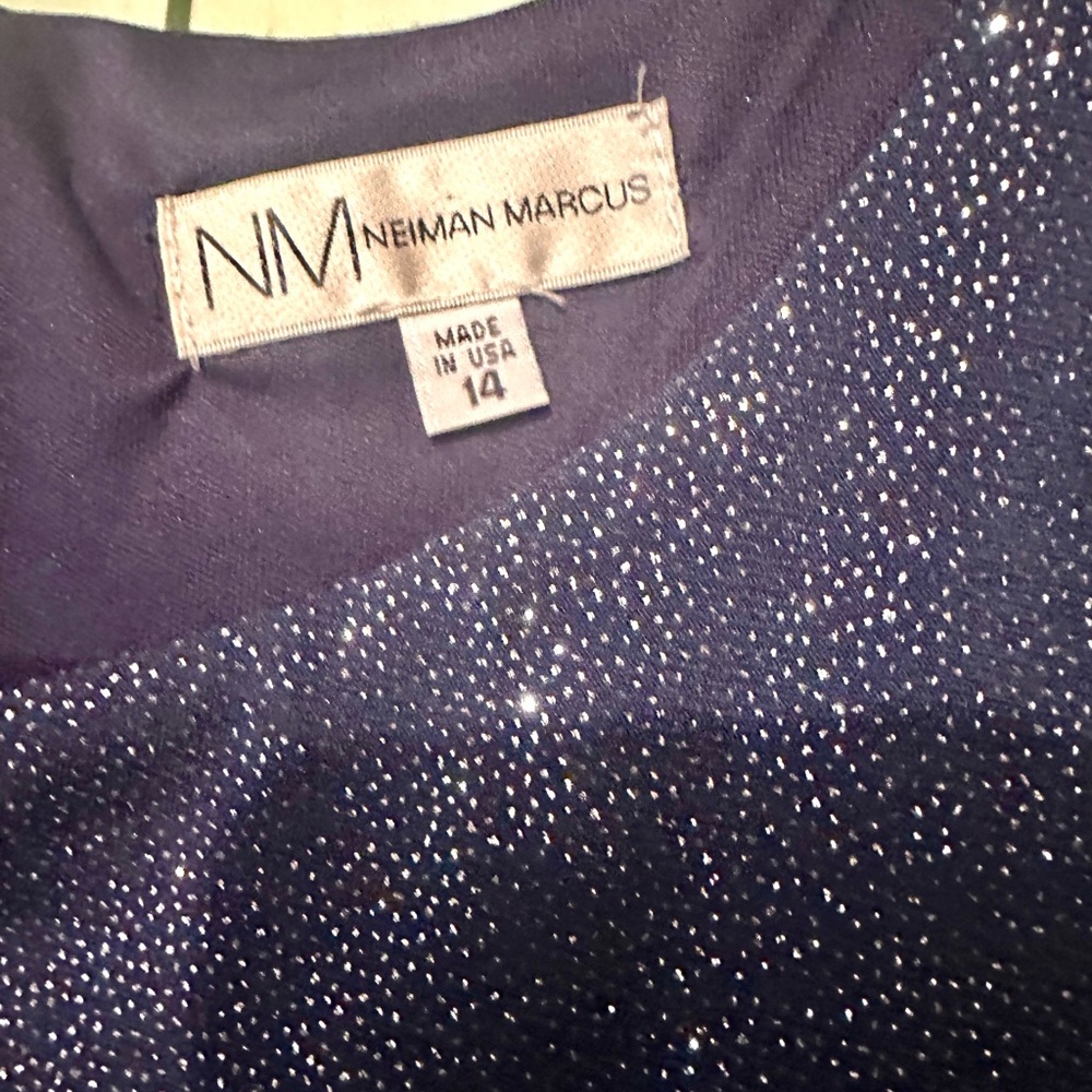 Neiman Marcus - Picture 3 of 4
